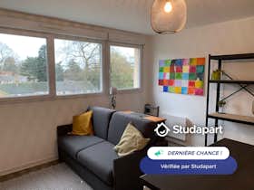 Mieszkanie do wynajęcia za 520 € miesięcznie w mieście Saint-Saulve, Rue Henri Barbusse