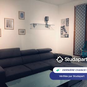Appartement for rent for 750 € per month in Argenteuil, Rue du Troupeau