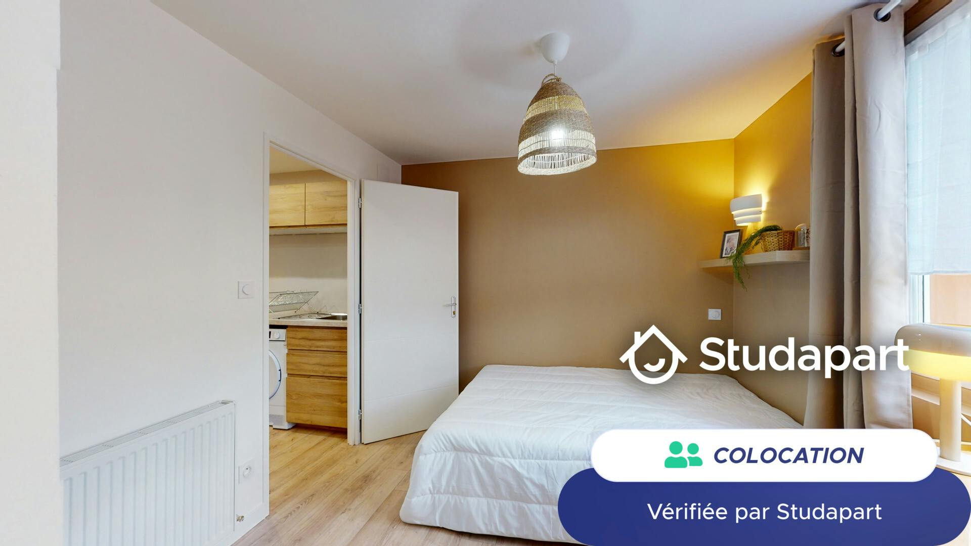 Private room for rent on Rue Michalias, Clermont-Ferrand