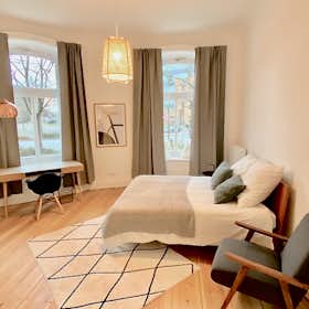 Отдельная комната сдается в аренду за 1 395 € в месяц в Hamburg, Detlev-Bremer-Straße