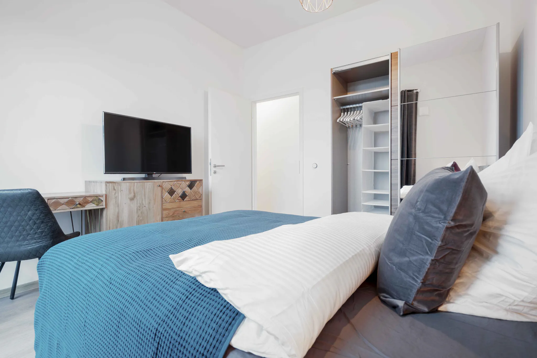 Klara-Franke-Straße, Berlin preview