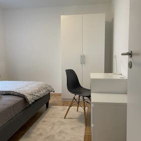 Quarto privado for rent for € 750 per month in Munich, Institutstraße