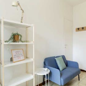 Private room for rent for €885 per month in Milan, Viale Renato Serra