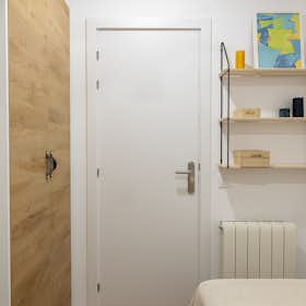 Private room for rent for €773 per month in Barcelona, Avinguda de Madrid