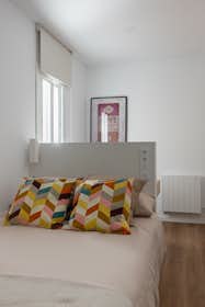 Wohnung zu mieten für 1.868 € pro Monat in Barcelona, Avinguda de Madrid