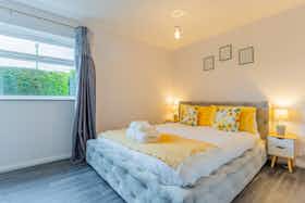 Apartamento para alugar por £ 1.800 por mês em Birmingham, Heathmere Drive