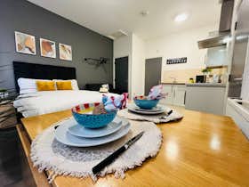 单间公寓 正在以 £1,200 的月租出租，其位于 Liverpool, Duke Street
