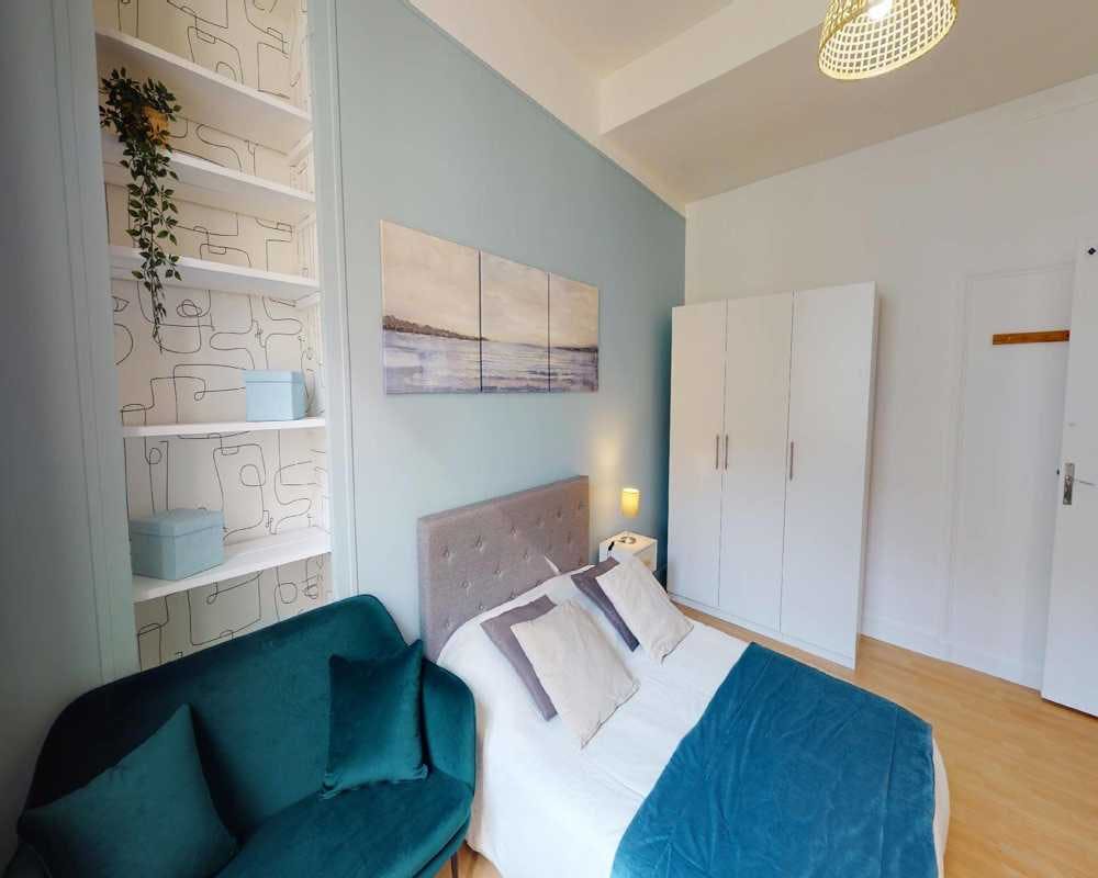 Private room in Quai d'Anjou, Paris (1492723) room image 6