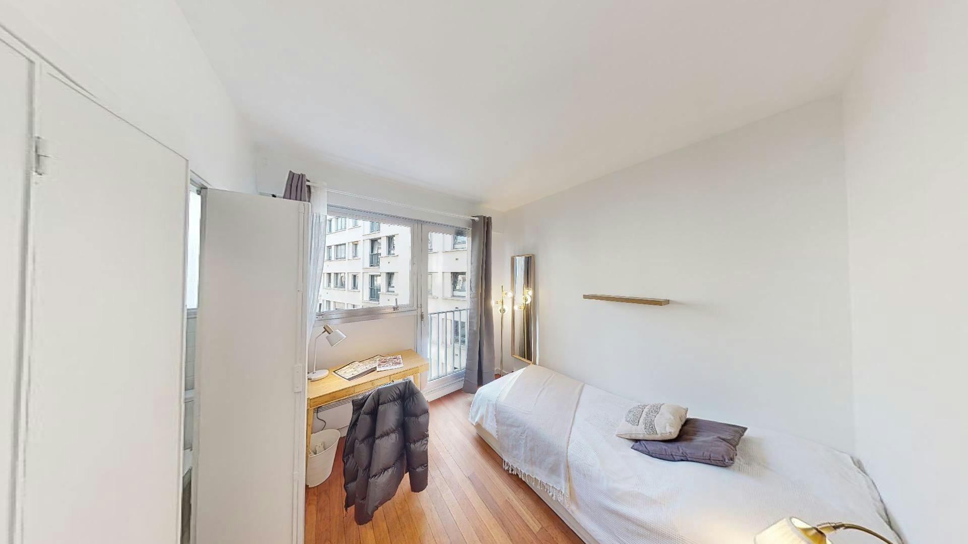Single room Paris, 10m² — photo 3