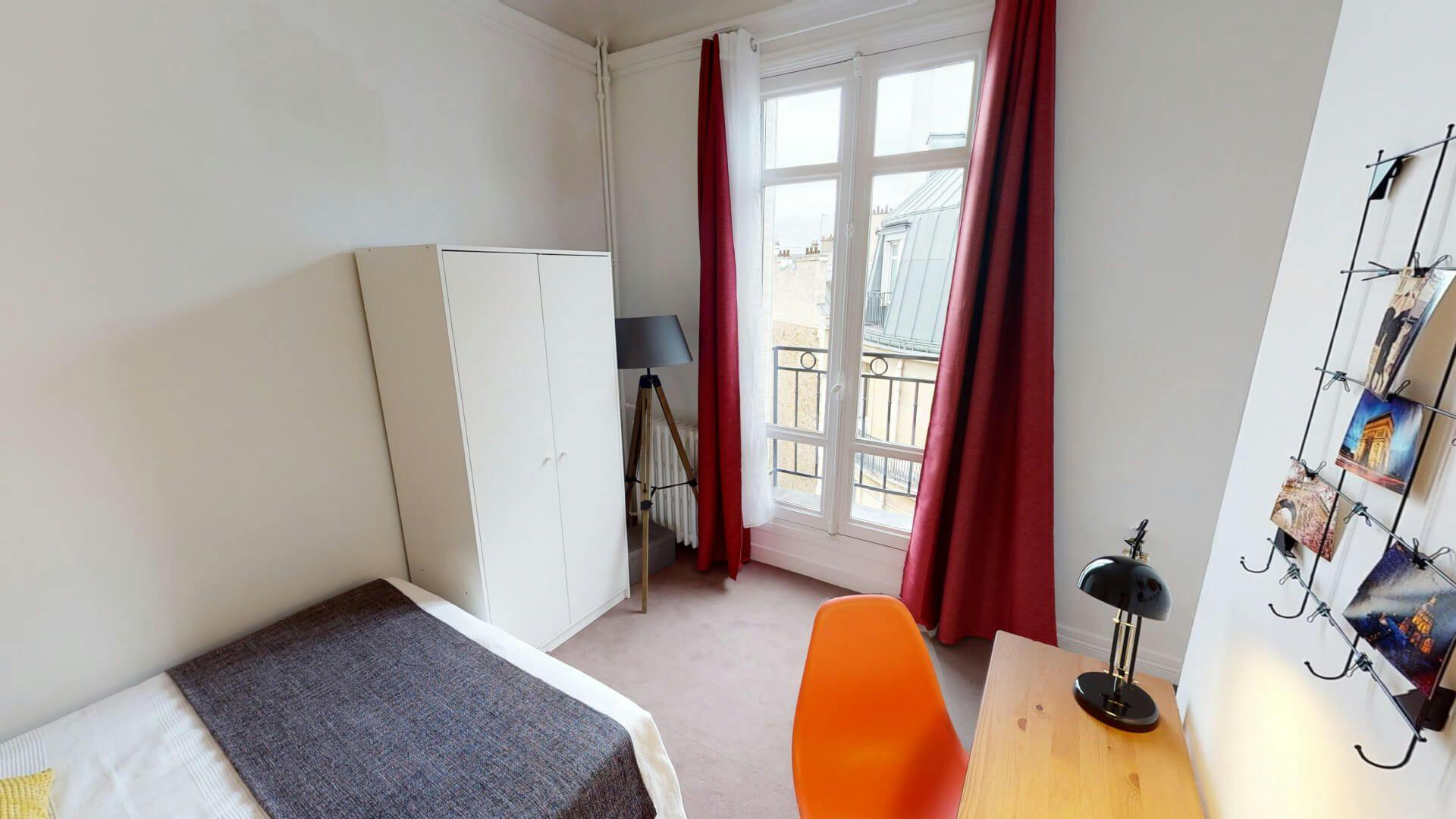 Single room Paris, 10m² — photo 1