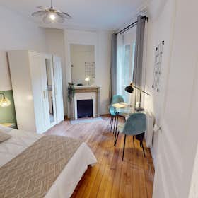 Private room for rent for €998 per month in Paris, Rue Chaligny