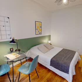 Private room for rent for €658 per month in Paris, Rue Chaligny