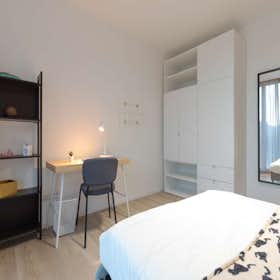 WG-Zimmer for rent for 575 € per month in Trento, Via Adalberto Libera