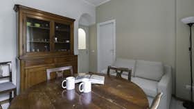 Apartment for rent for €3,410 per month in Milan, Via Alessandro Volta