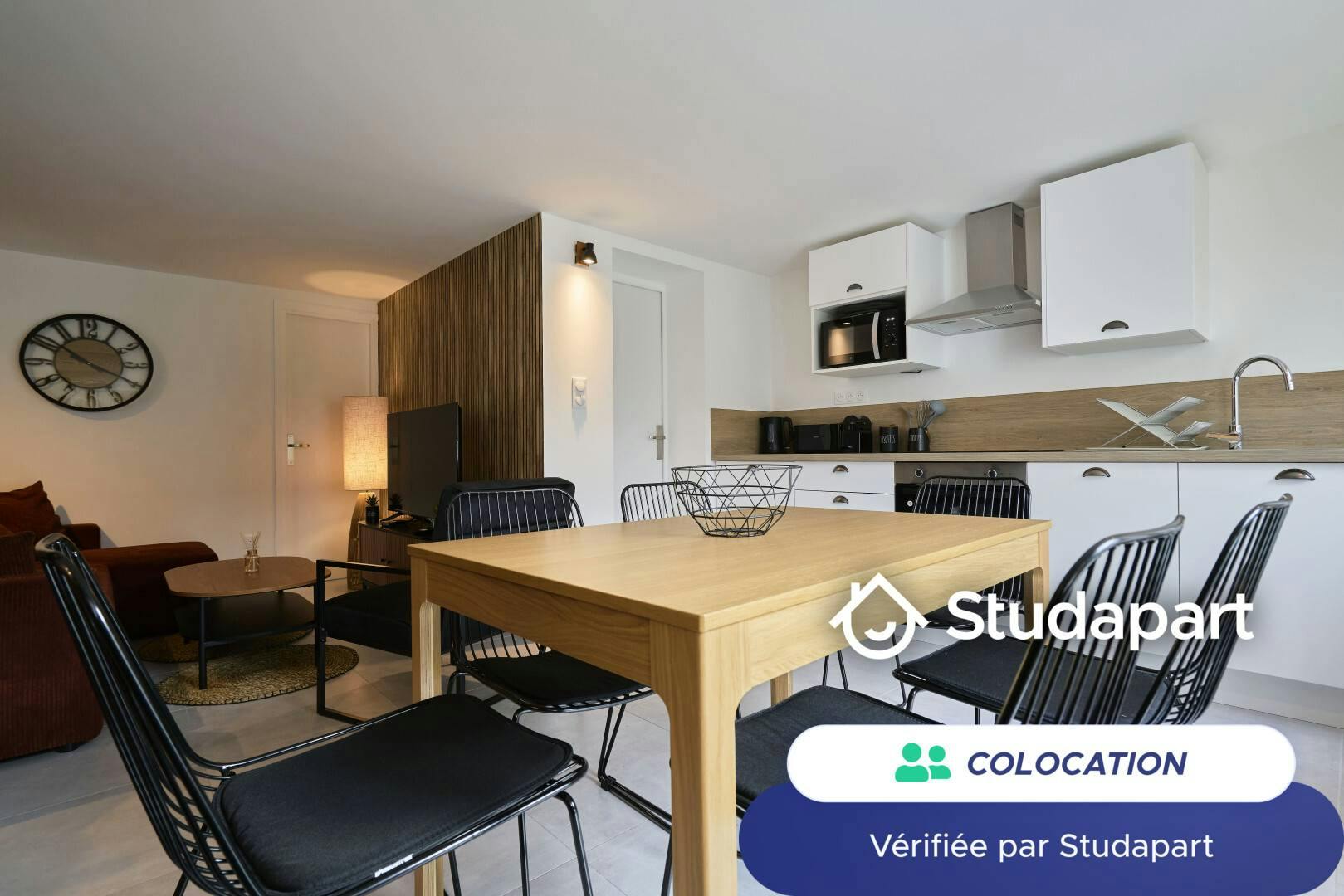 Private room for rent on Rue Denis du Péage, Lille - Plus