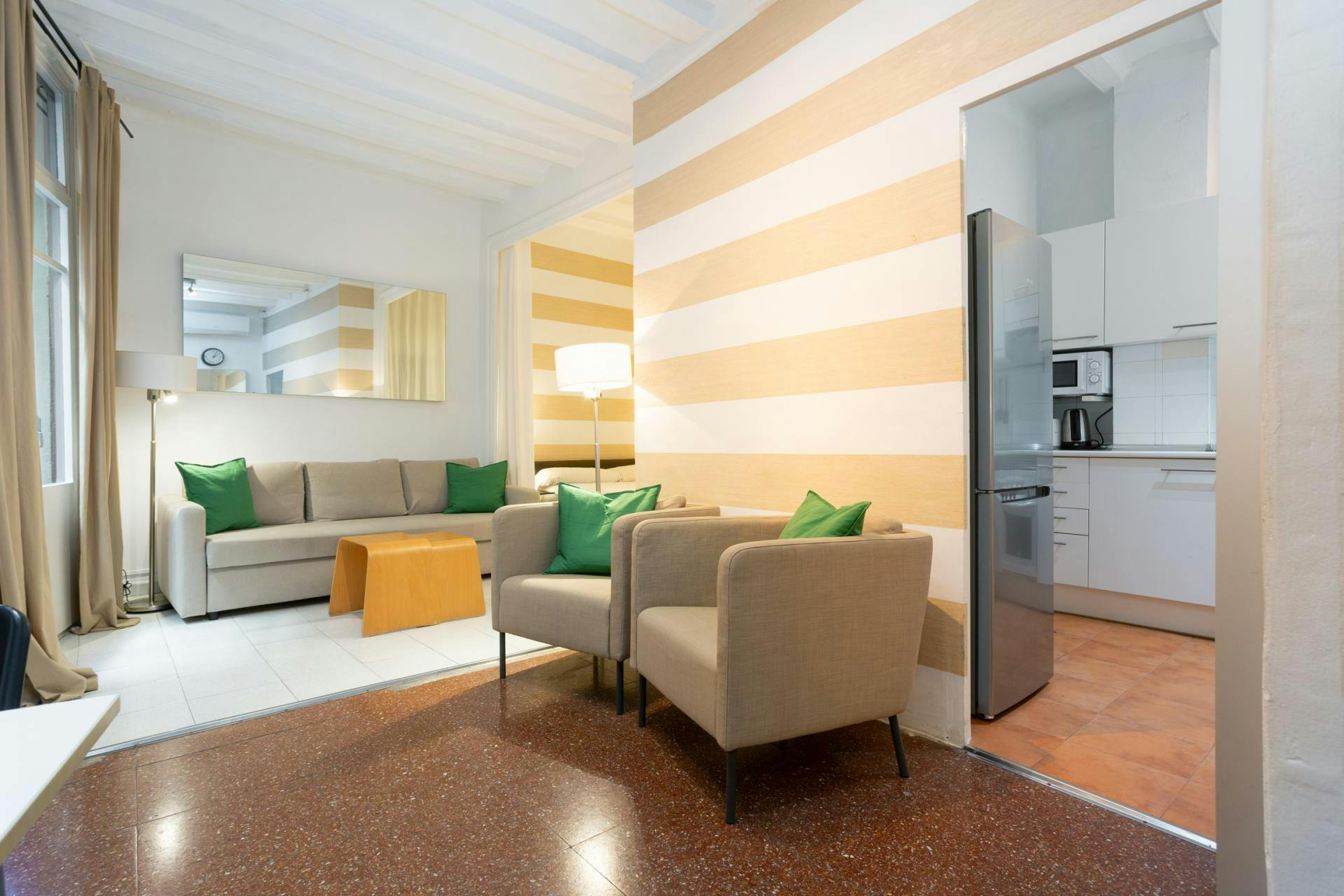 Apartamento en alquiler por 1100 € al mes en Barcelona, Carrer de Mercaders