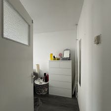 WG-Zimmer for rent for 600 € per month in Rotterdam, Van Swietenlaan