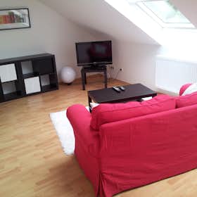 WG-Zimmer for rent for 700 € per month in Frankfurt am Main, Bielefelder Straße