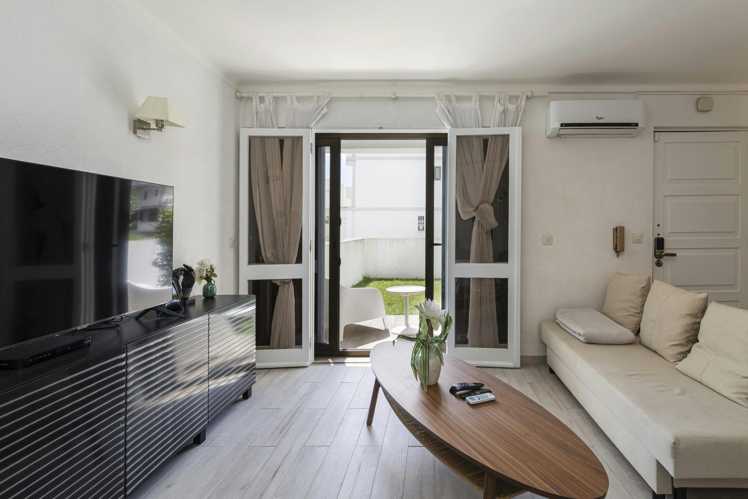 Haus zu mieten für 2.650 € pro Monat in Loulé, Rua do Clube de Tiro