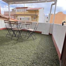 WG-Zimmer for rent for 275 € per month in Castelló de la Plana, Carrer Sidro Vilarroig