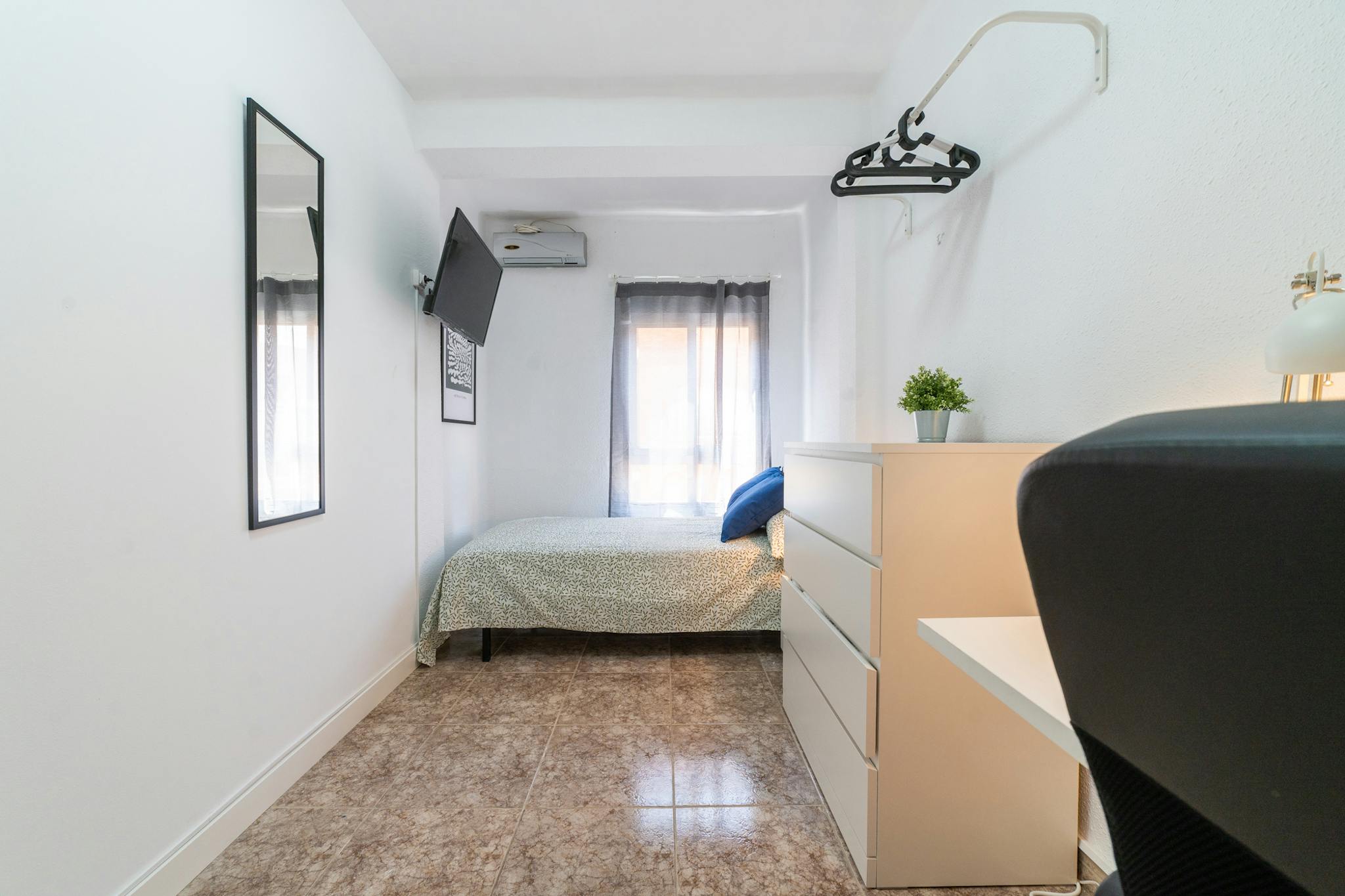 Carrer Verge de l'Olivar, Torrent preview