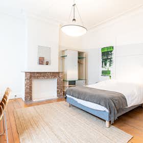 Private room for rent for €1,010 per month in Ixelles, Rue du Viaduc