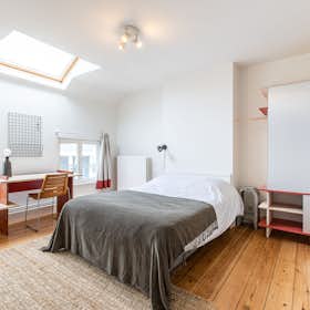 Private room for rent for €960 per month in Ixelles, Rue du Viaduc