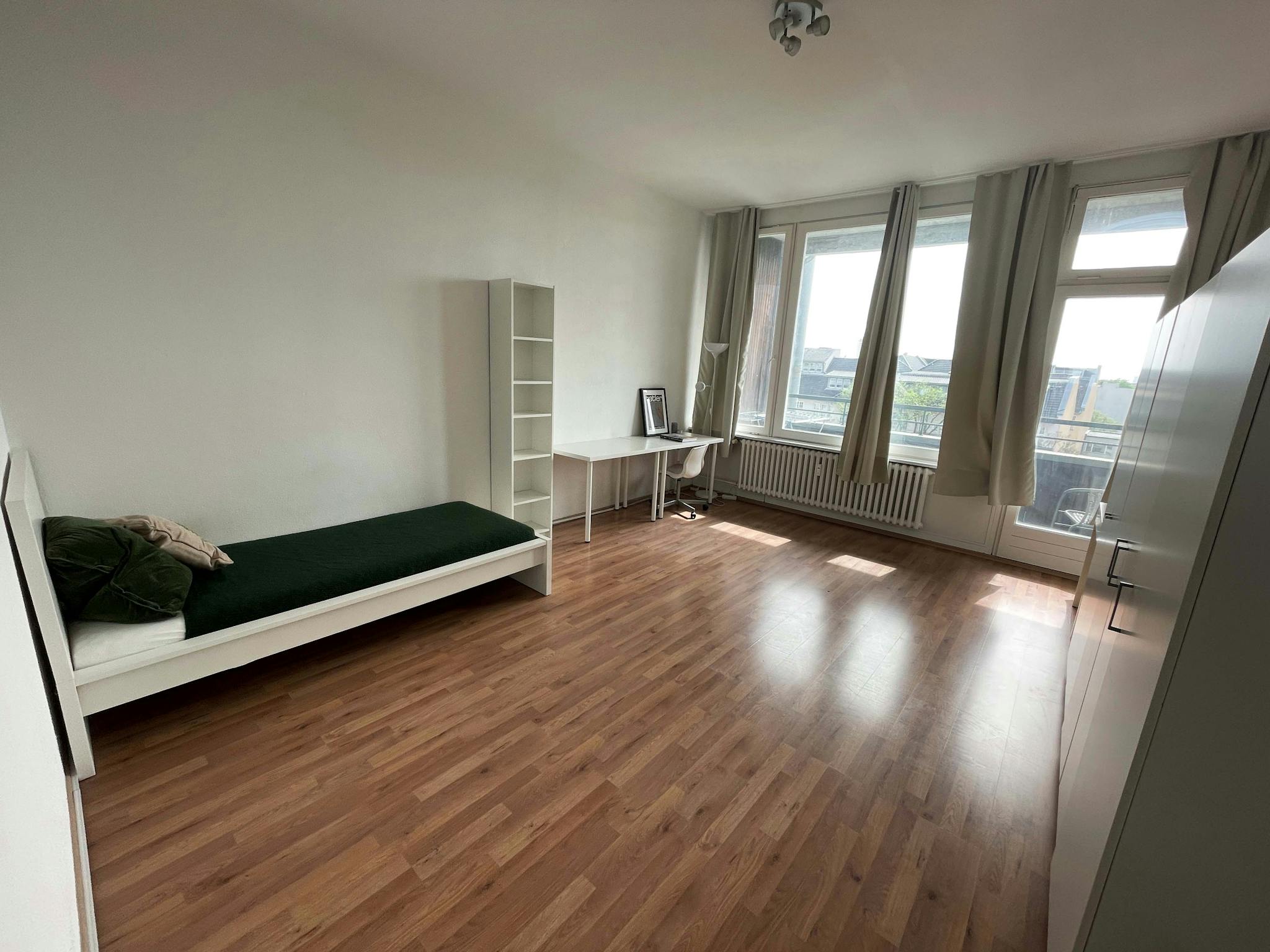 Bismarckstraße, Berlin preview