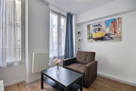 Studio te huur voor € 1.432 per maand in Paris, Rue de Nancy