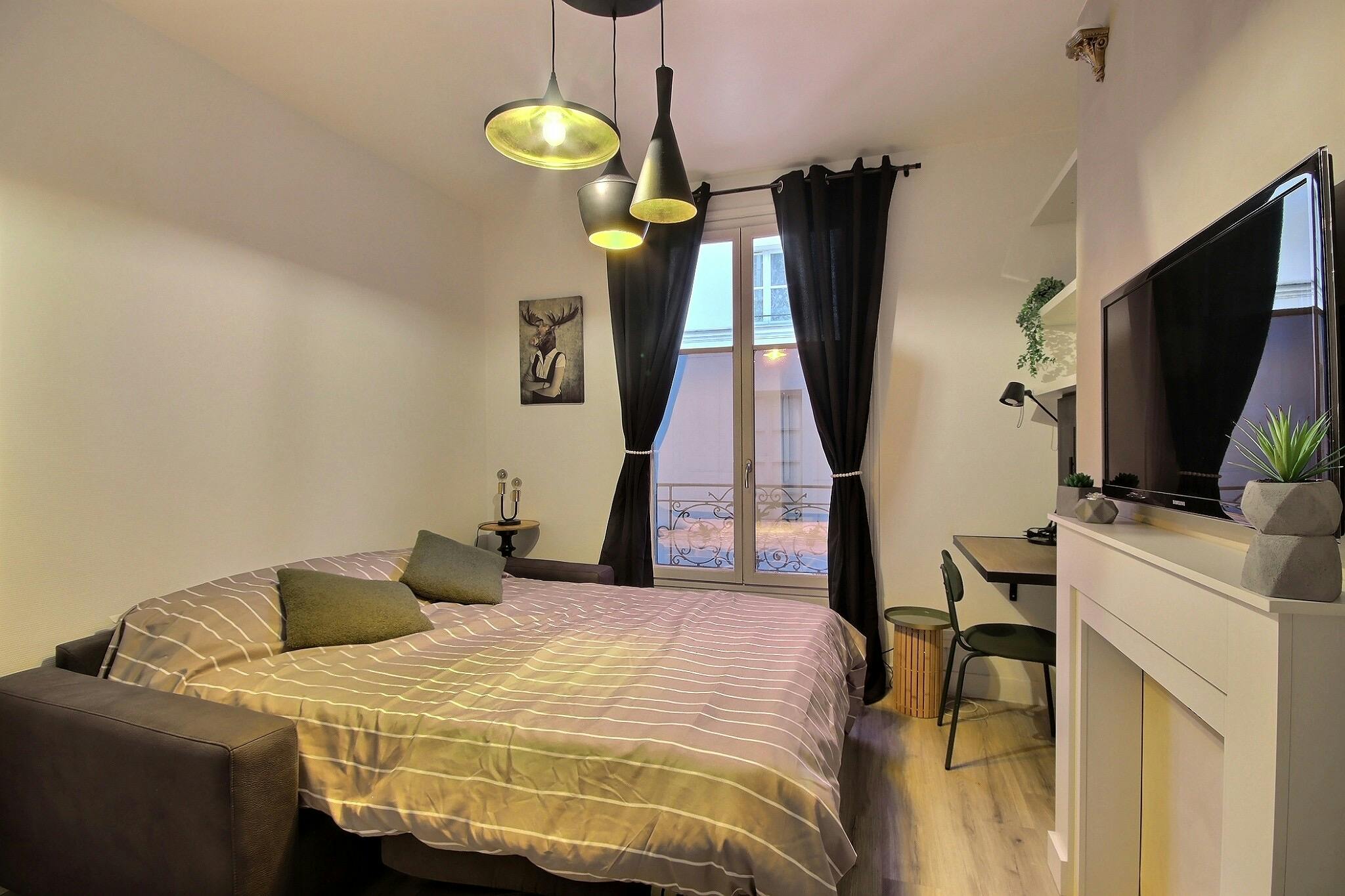 Rue du Dragon, Paris preview