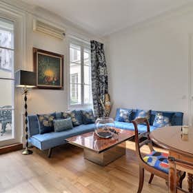 Apartment for rent for €3,074 per month in Paris, Rue Gaston de Saint-Paul