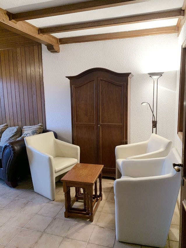 Haus zu mieten für 2.200 € pro Monat in Bruchhausen, Waldstraße
