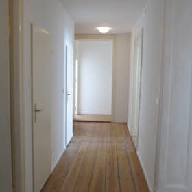 Private room for rent for €705 per month in Berlin, Schönhauser Allee
