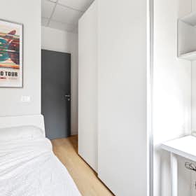 Private room for rent for €700 per month in Milan, Via Privata Deruta