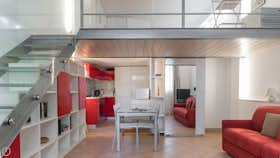 Apartment for rent for €1,600 per month in Milan, Via Giuseppe Candiani