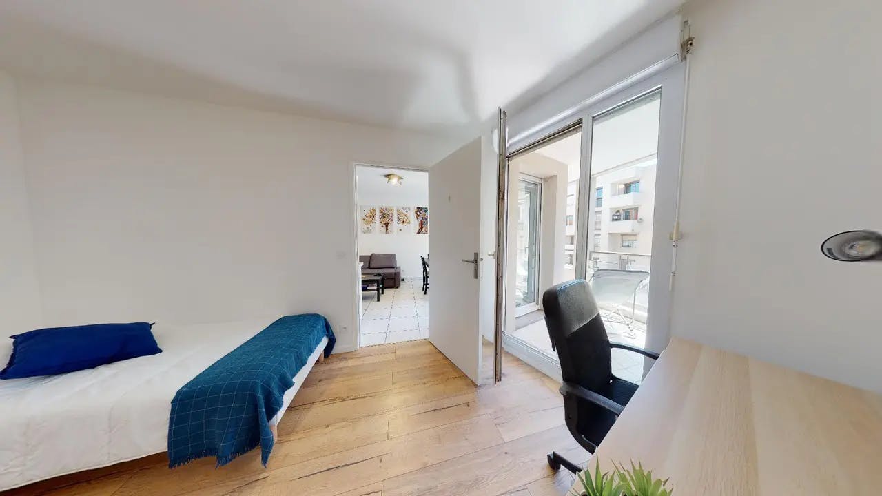 Private room in Cours Émile Zola, Villeurbanne (1493714) room image 2