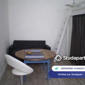 Wohnung for rent for 650 € per month in La Rochelle, Rue Gambetta