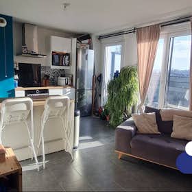 Apartment for rent for €1,200 per month in Aulnay-sous-Bois, Avenue de Touraine