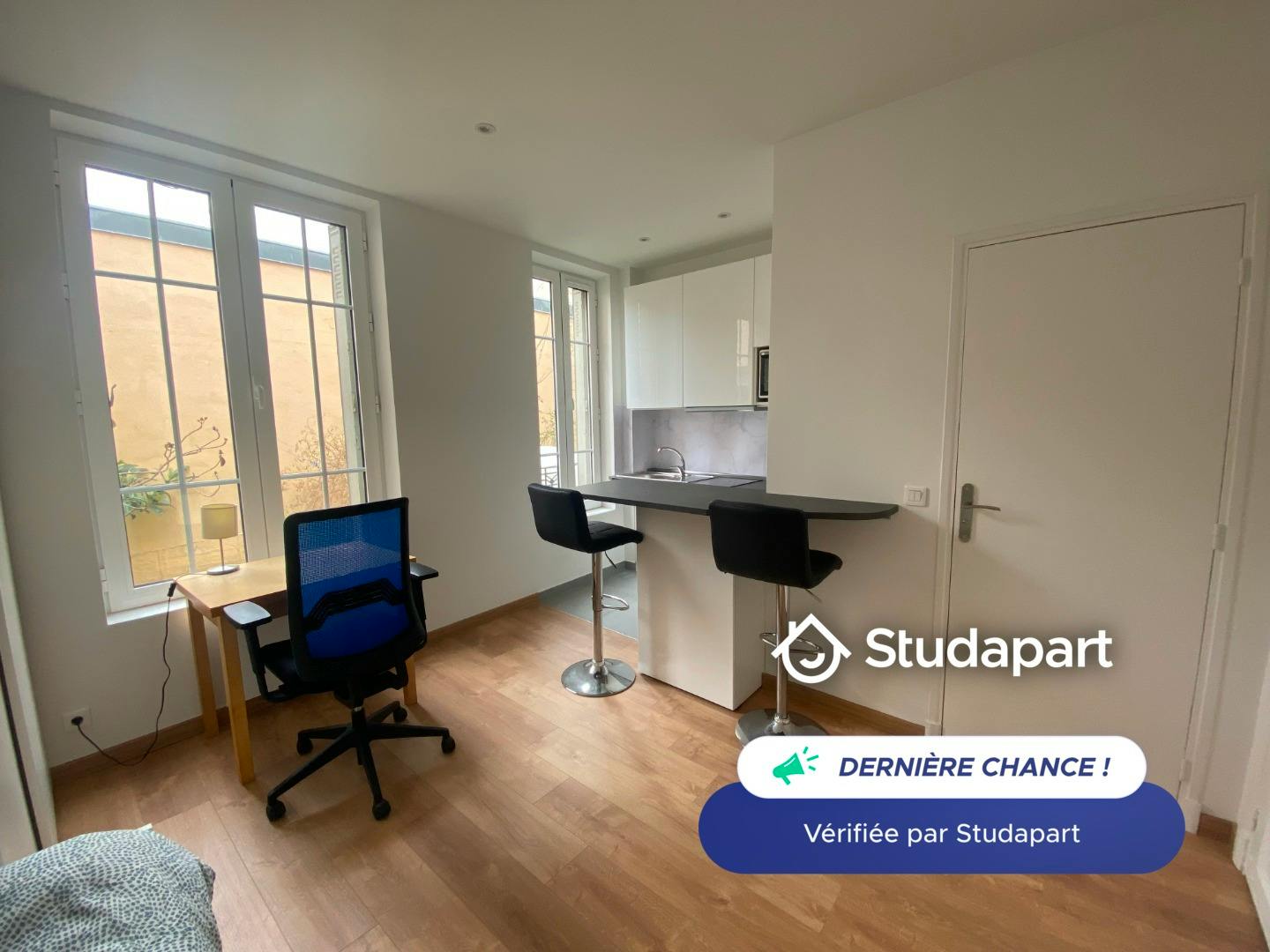 Apartment for rent for €900 per month in Asnières-sur-Seine, Avenue Henri Barbusse
