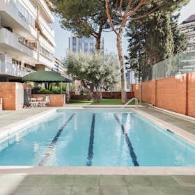 Apartment for rent for €4,256 per month in Barcelona, Carrer de Manila