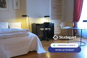 Apartment for rent for €750 per month in Bordeaux, Cours Balguerie Stuttenberg