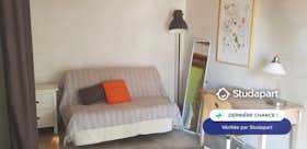 Apartamento para alugar por € 750 por mês em Aix-en-Provence, Ancienne Route des Alpes