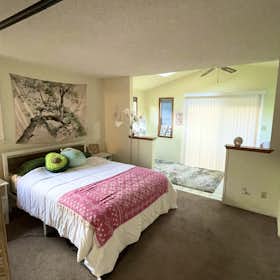 Habitación privada en alquiler por $900 al mes en San Luis Obispo, Fernwood Dr
