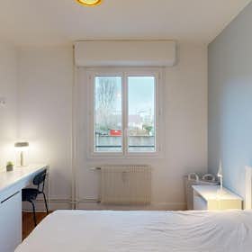 Privé kamer for rent for € 440 per month in Caen, Rue des Cultures