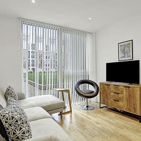 Appartement te huur voor £ 3.164 per maand in London, Lanterns Way