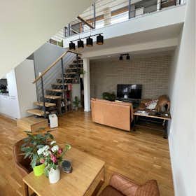 Apartment for rent for €1,600 per month in Berlin, Hermannstraße
