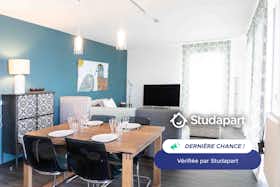 Apartamento para alugar por € 2.200 por mês em Bordeaux, Avenue Marcel Dassault