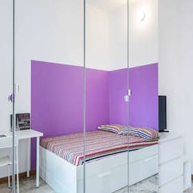 Private room for rent for €860 per month in Milan, Via Cosimo del Fante