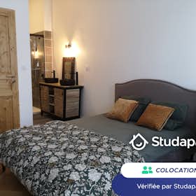 Private room for rent for €680 per month in Bordeaux, Rue du Petit-Goave
