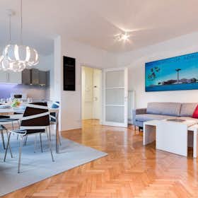 Apartment for rent for €1,600 per month in Ljubljana, Slovenska cesta